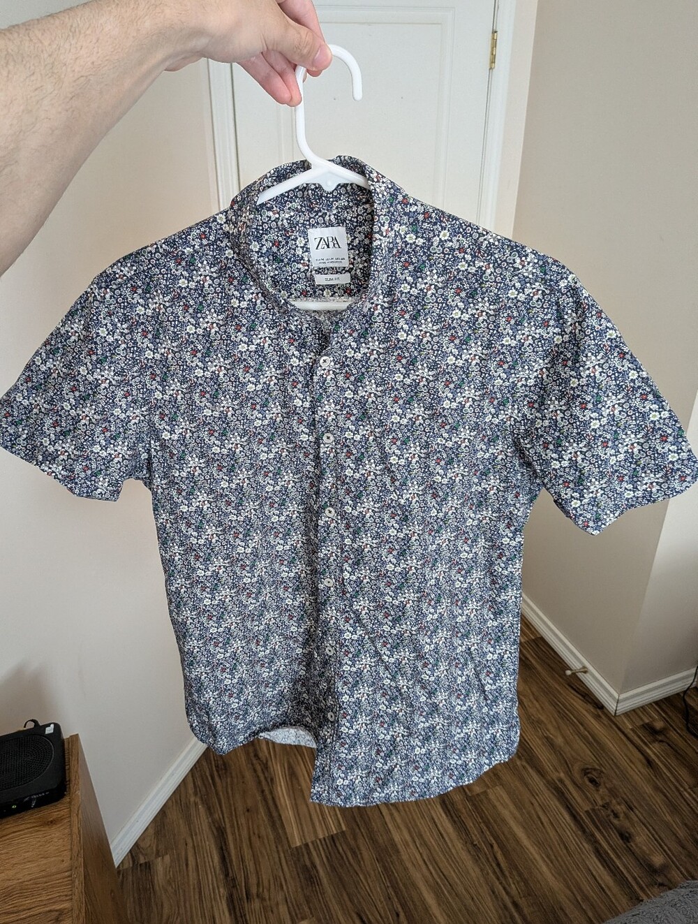 Zara Men’s Floral Short-Sleeve Button-Down Shirt (Medium Fits Like Small)